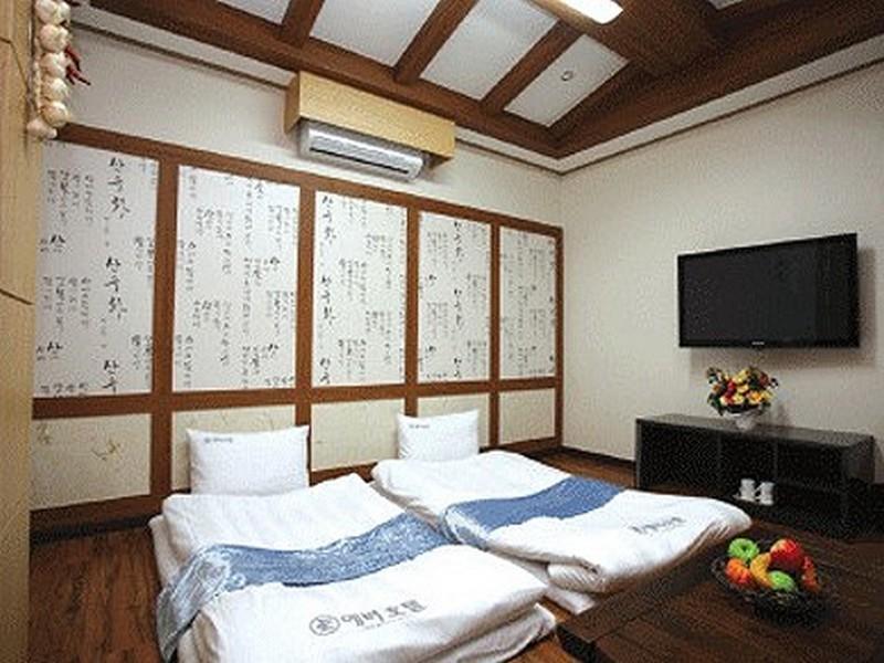 Ever Hotel Jeju Exterior photo
